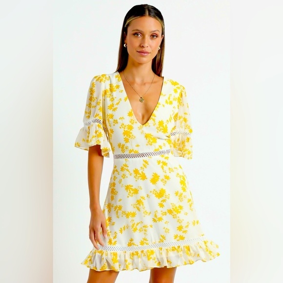 Showpo MY DARKEST NIGHT MINI LACE DRESS IN YELLOW FLORAL - Picture 1 of 8